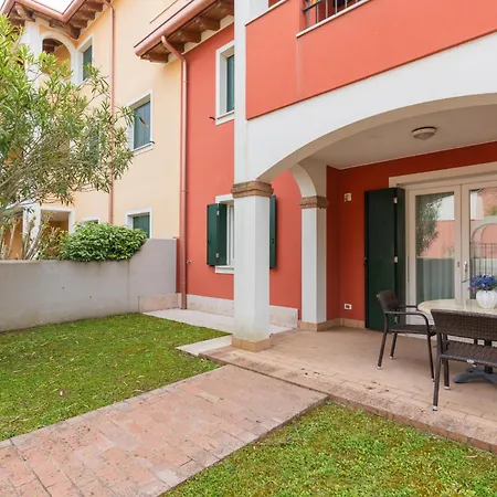 Villaggio Sant' Andrea * פורטו סנטה מרגריטה די קאורלה