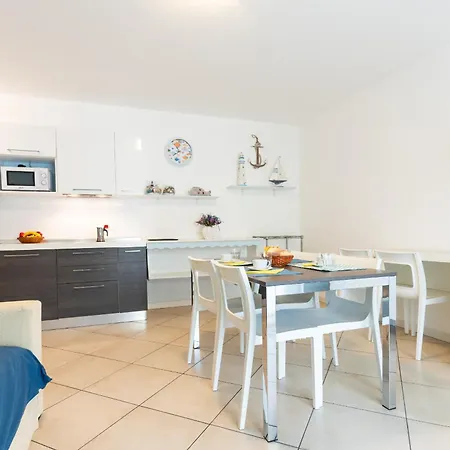 דירה Villaggio Sant' Andrea פורטו סנטה מרגריטה די קאורלה